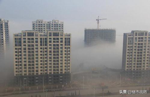 爆料房屋受损的新闻报道,居民生活受影响，官方紧急介入调查”  第1张